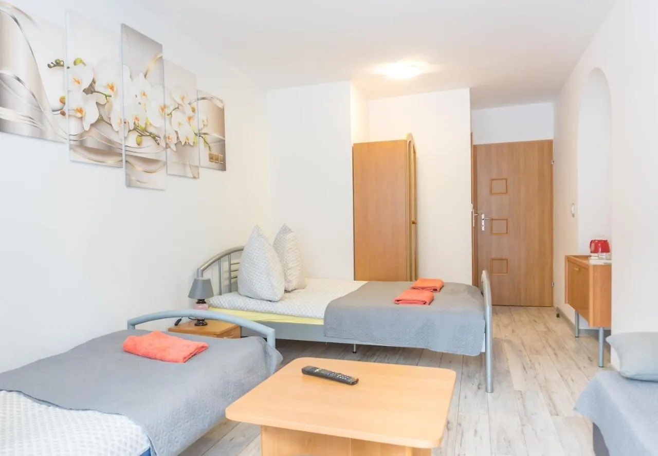 Bed & Breakfast Malinowy Domek Karpacz Poland