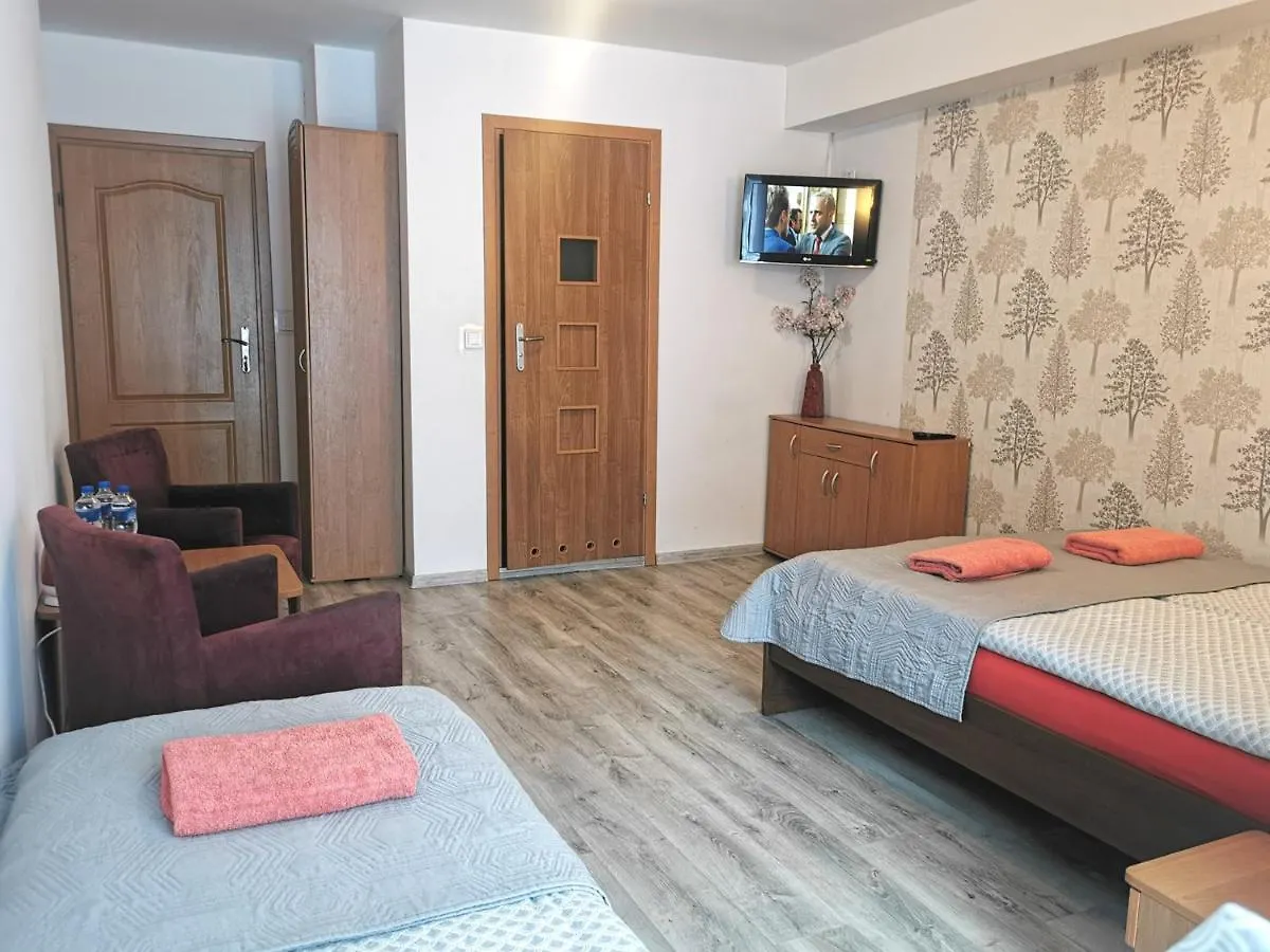 Malinowy Domek Karpacz Bed & Breakfast