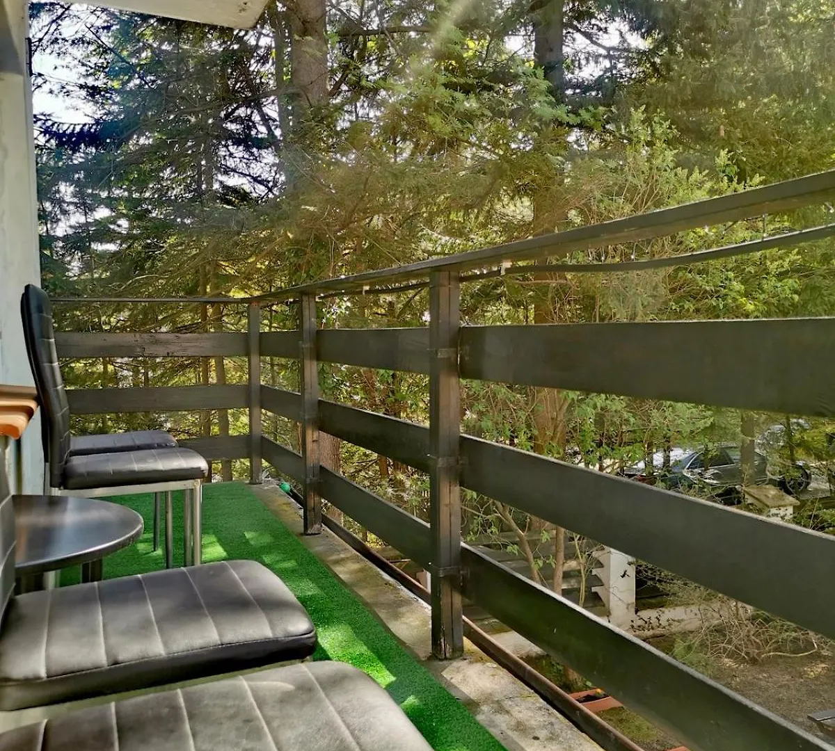 Malinowy Domek Karpacz Bed & Breakfast