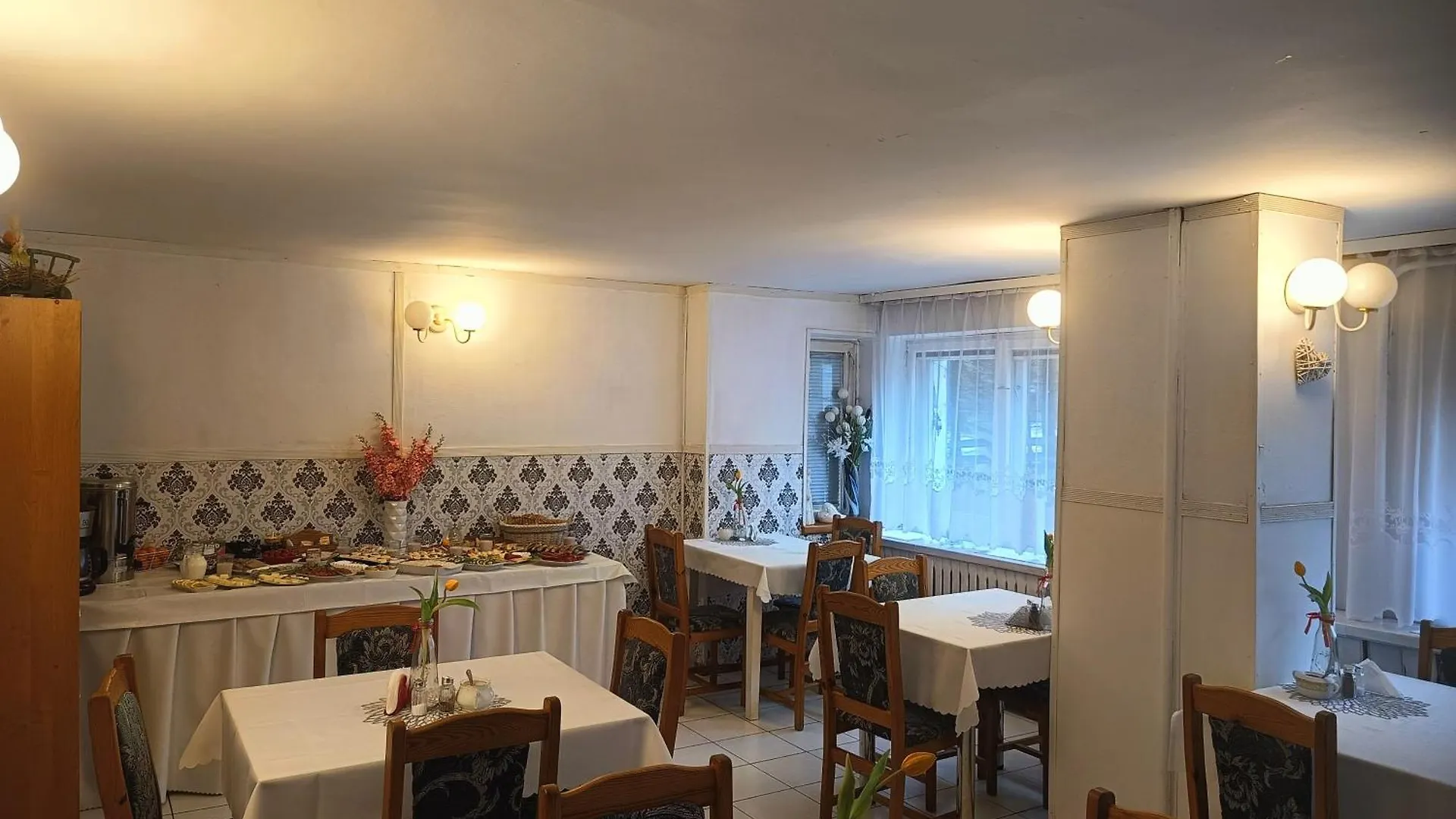 Malinowy Domek Karpacz Bed & Breakfast